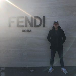 Meet your Posher, Macario